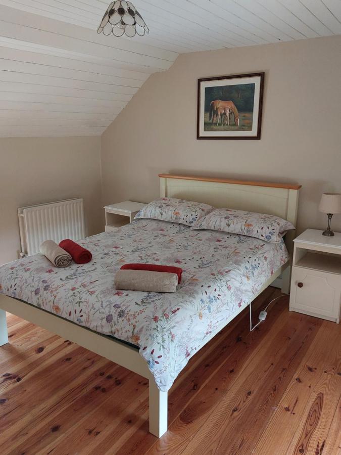 Traditional Old Style Farmhouse Coolvally Esterno foto